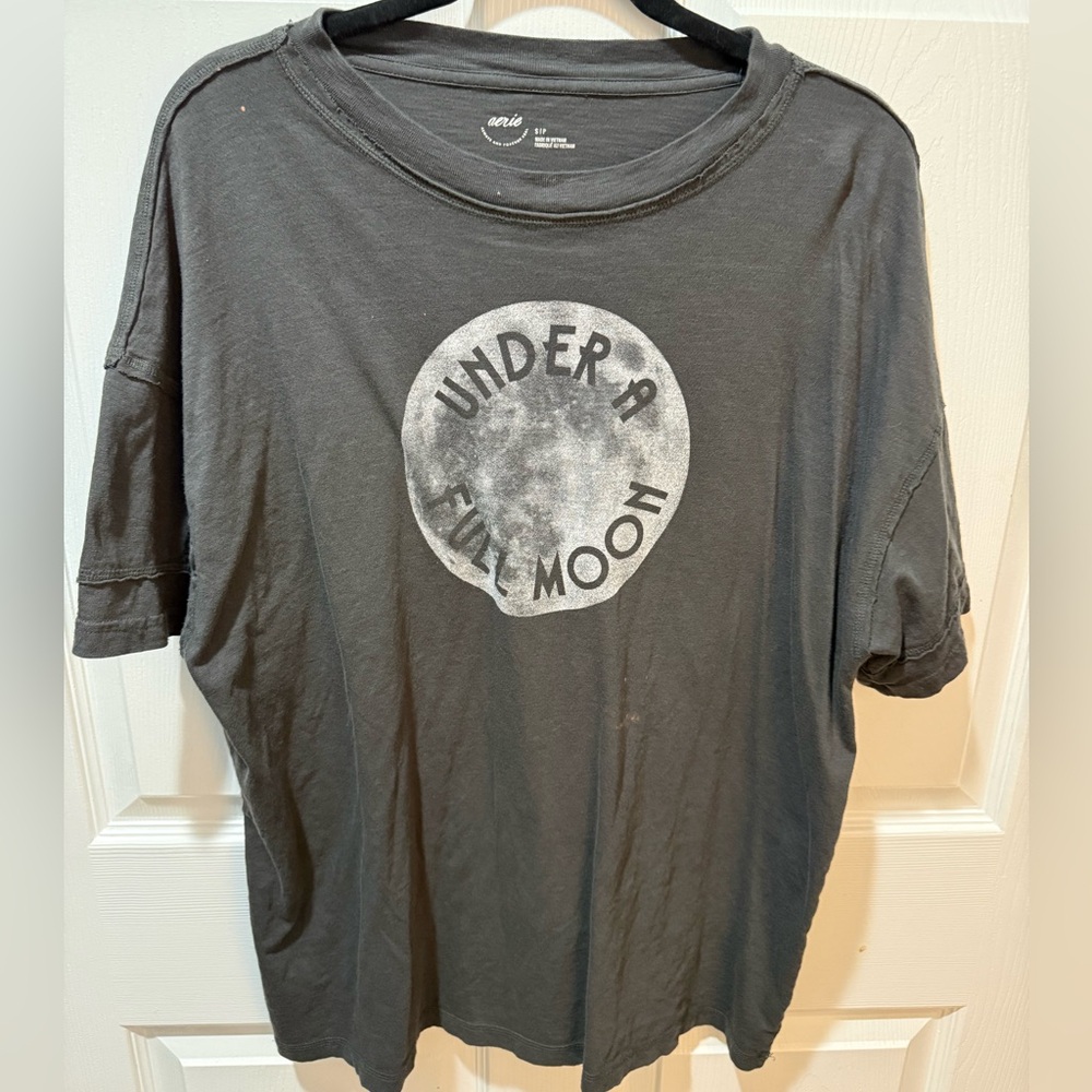 AERIE graphic moon T size S